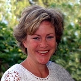 Photo of Julie Markes