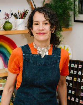 Photo of Nicola Kent