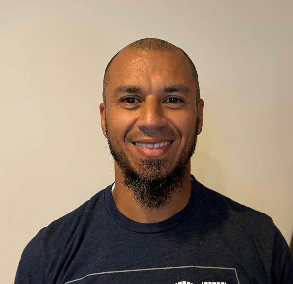 Photo of Darren López