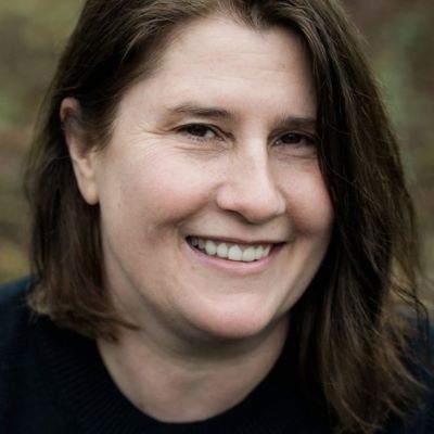 Photo of Marian Dealy